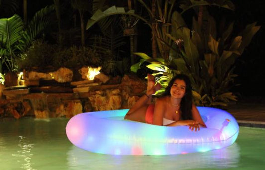 Poolcandy LED ile illuminee (Illuminated LED Pool Island) i23