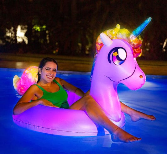 PoolCandy  Licorne arc-en-ciel illuminée gonflable i23